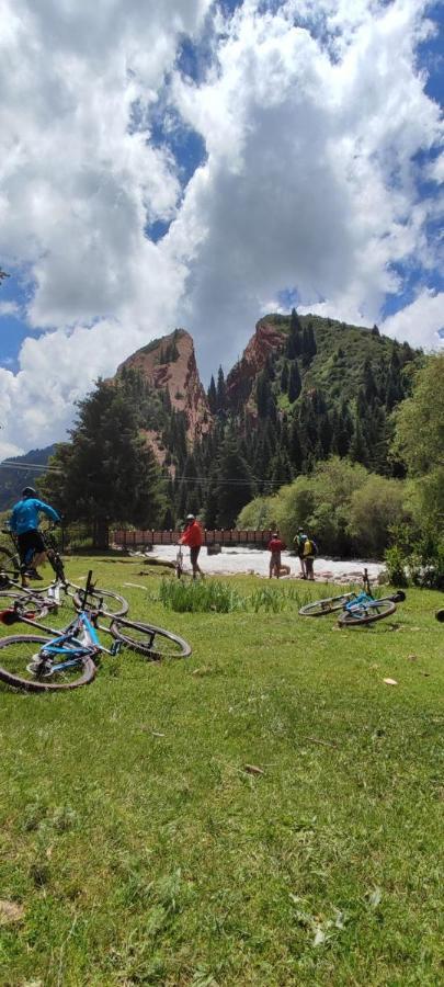 Eco Village Lodge Dzhetyoguz ภายนอก รูปภาพ